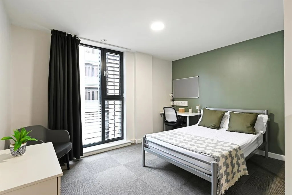 5 bedroom apartment for rent