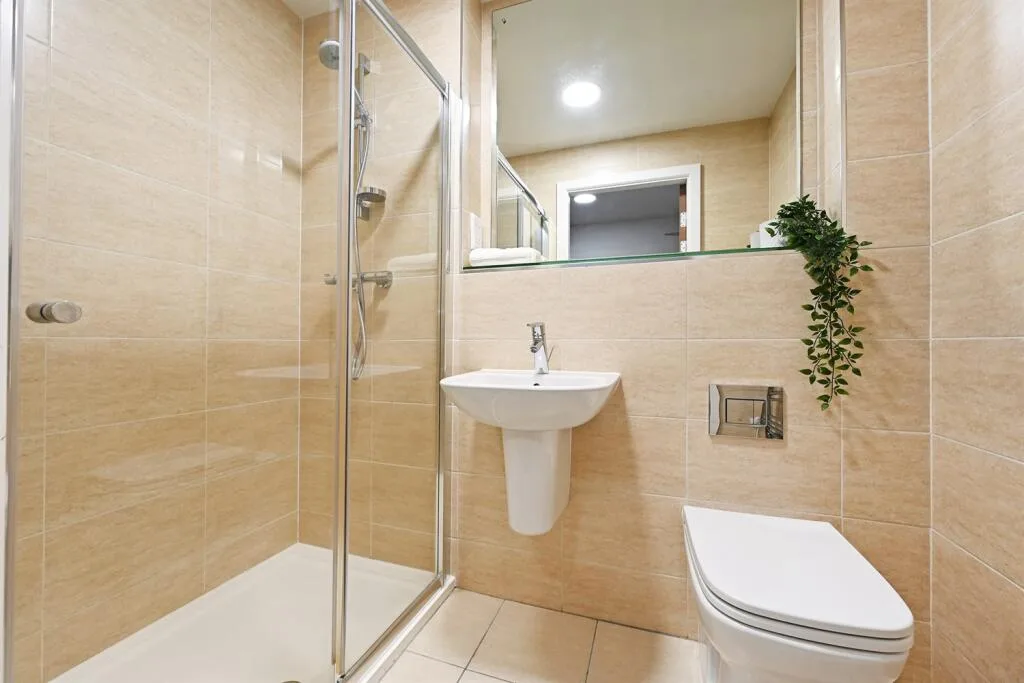 5 bedroom apartment for rent