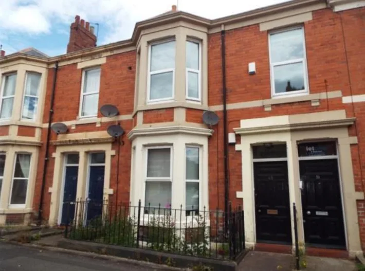 2 bedroom ground floor flat for rent