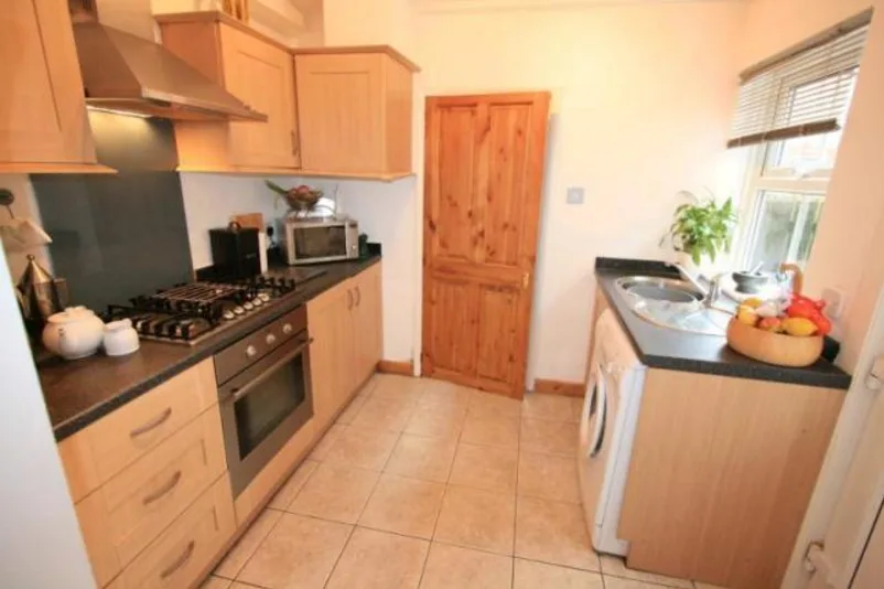 2 bedroom ground floor flat for rent