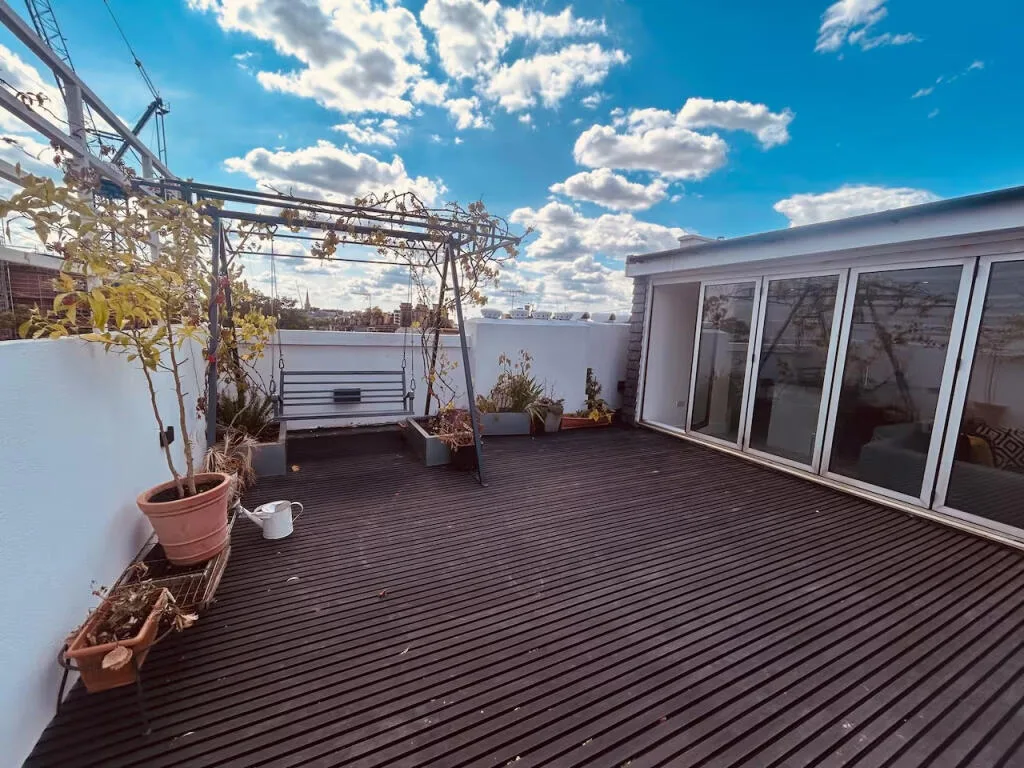 2 bedroom penthouse for rent