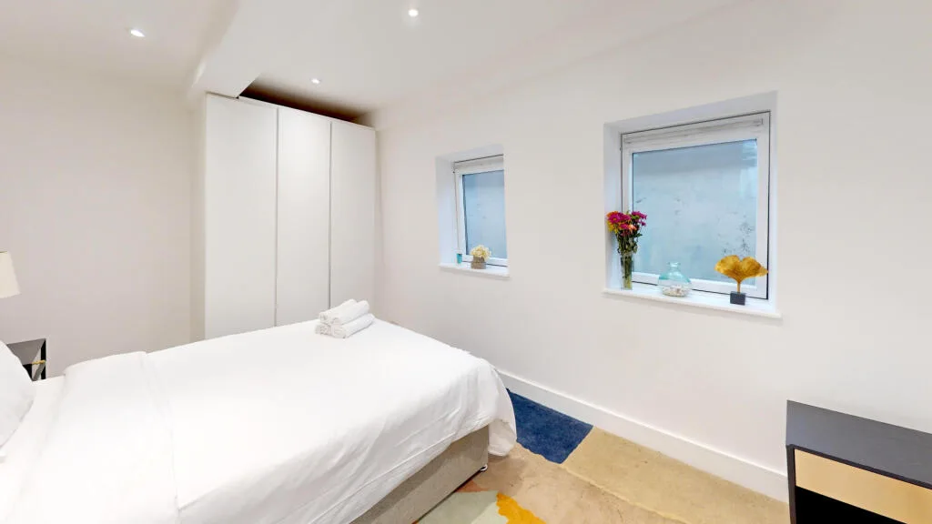 2 bedroom penthouse for rent