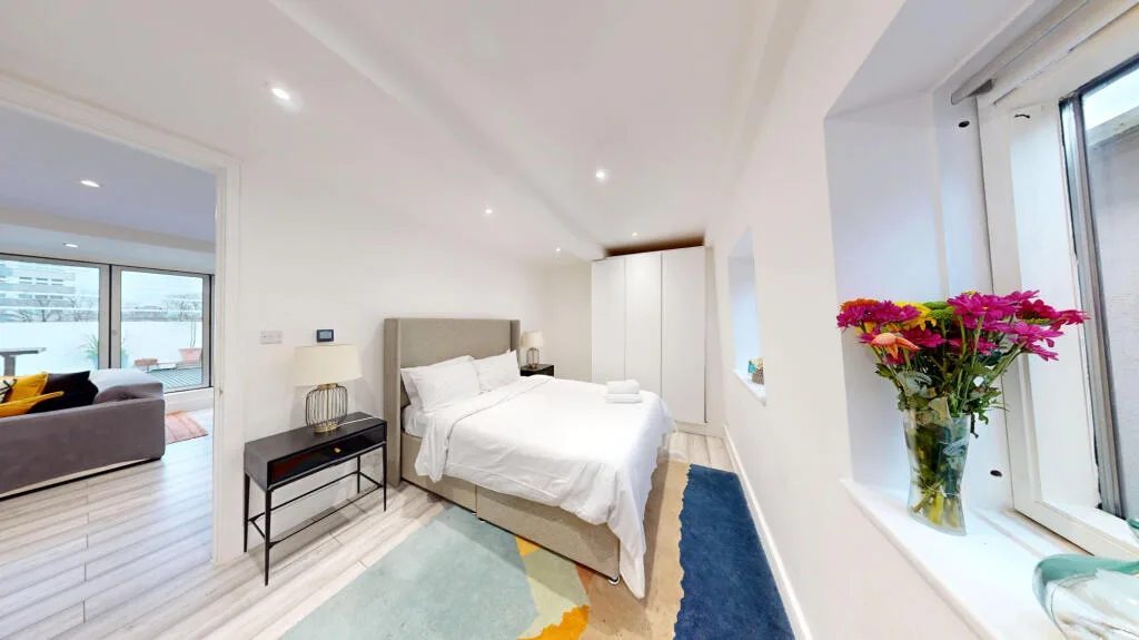 2 bedroom penthouse for rent