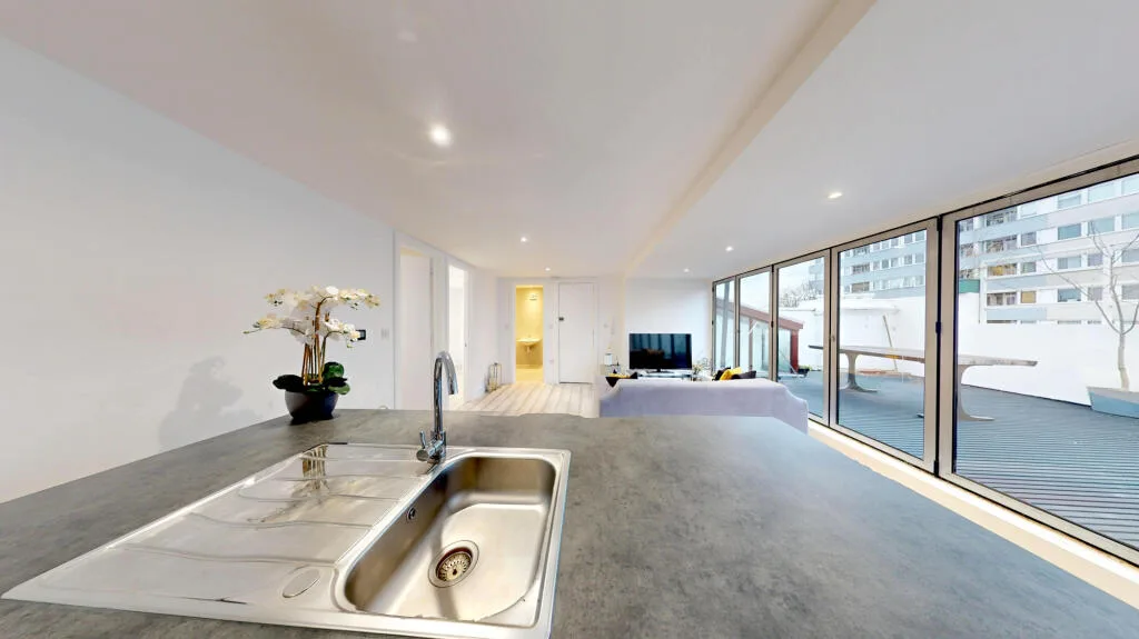 2 bedroom penthouse for rent