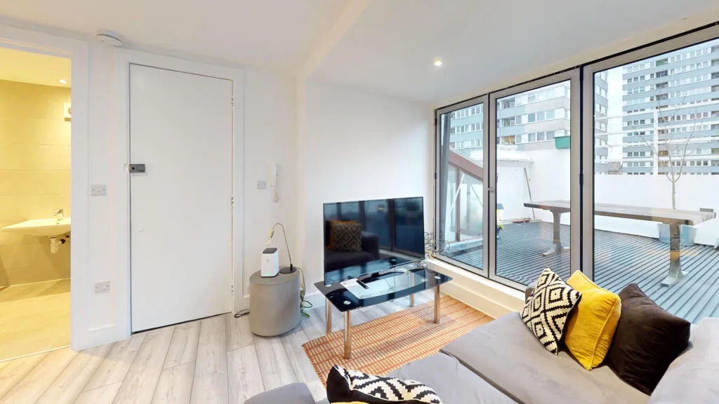 2 bedroom penthouse for rent
