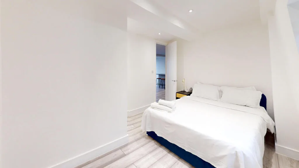 2 bedroom penthouse for rent