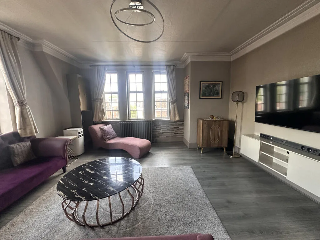 3 bedroom flat for rent