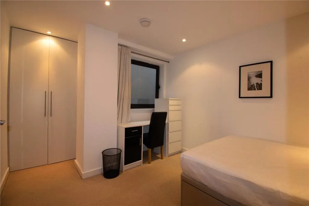 3 bedroom maisonette for rent