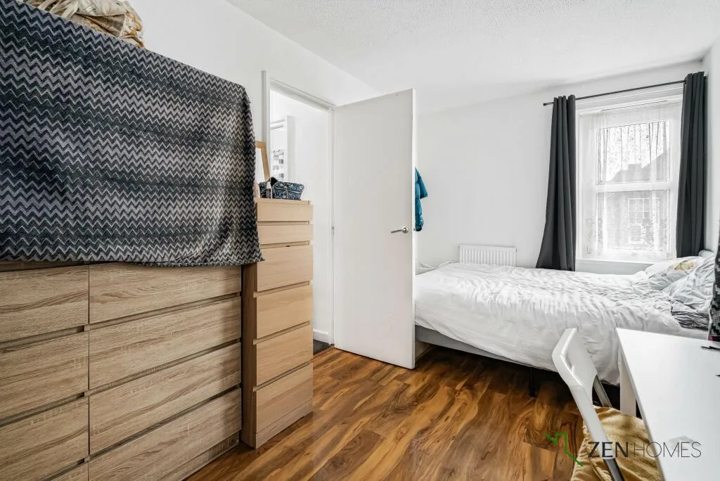2 bedroom maisonette for rent