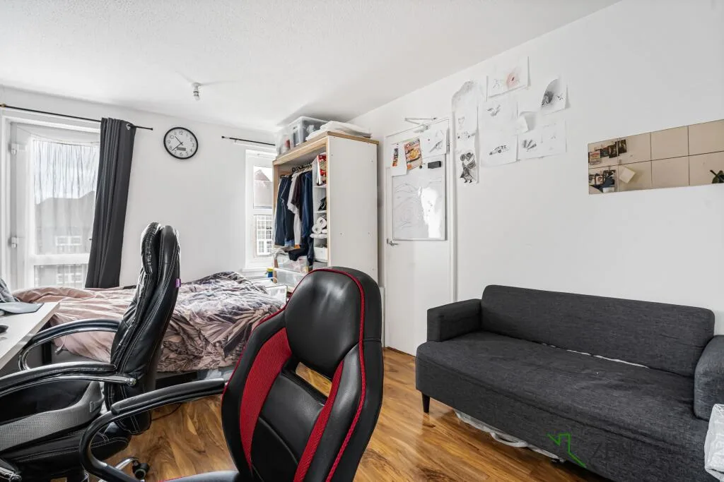 2 bedroom maisonette for rent