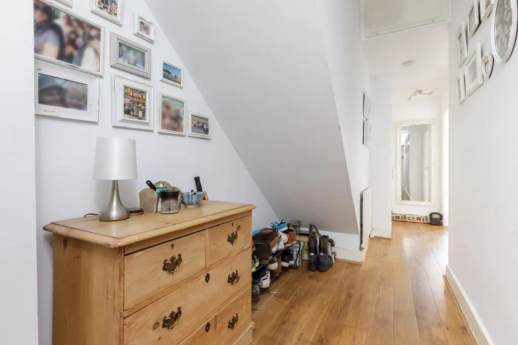 2 bedroom ground floor flat for rent