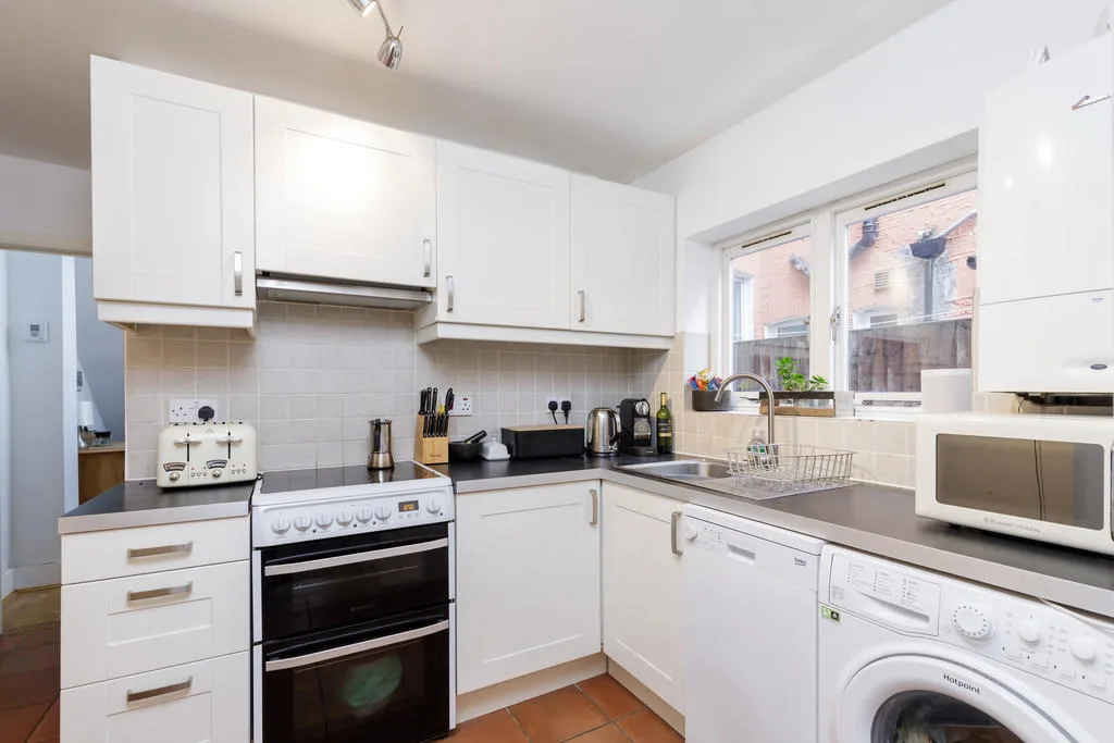 2 bedroom ground floor flat for rent