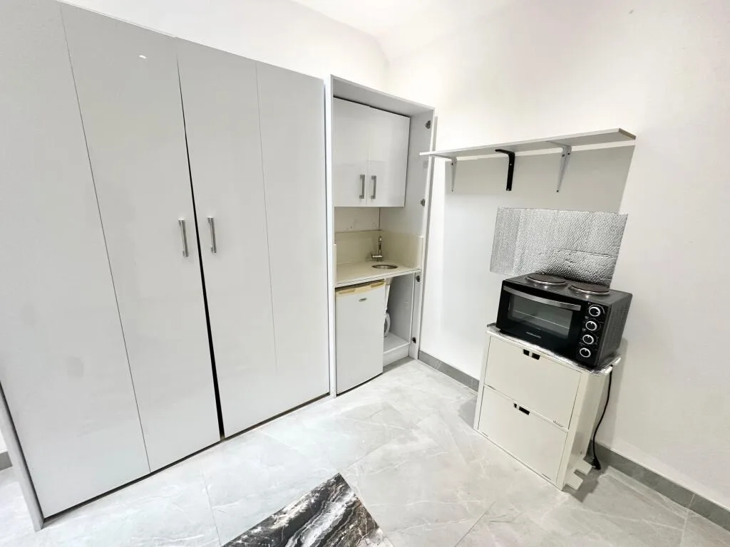 Studio flat for rent