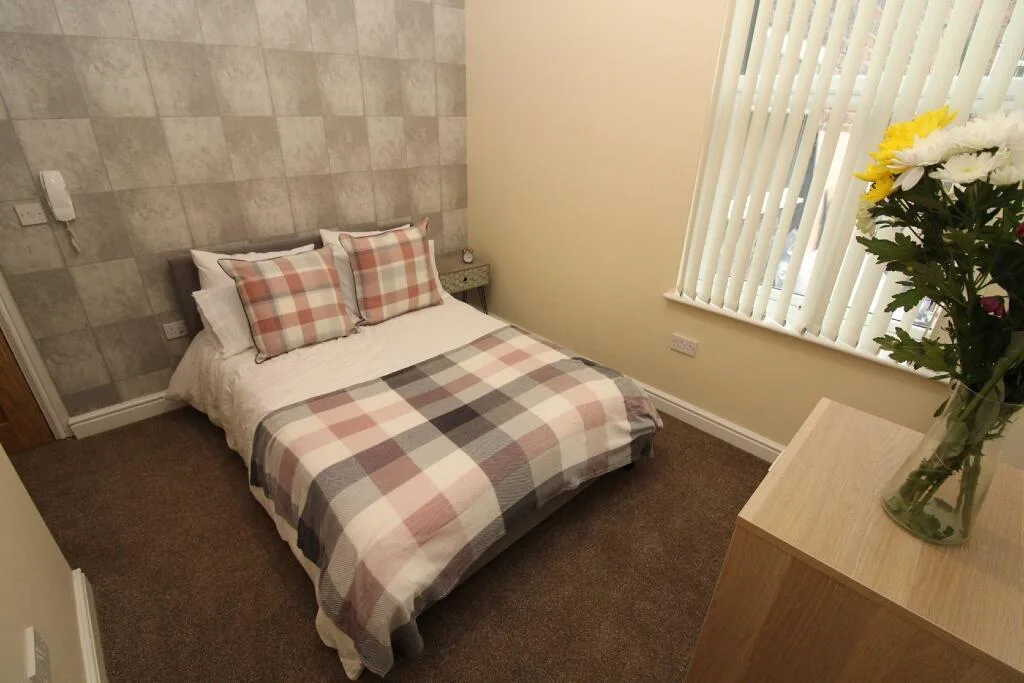 7 bedroom house share for rent