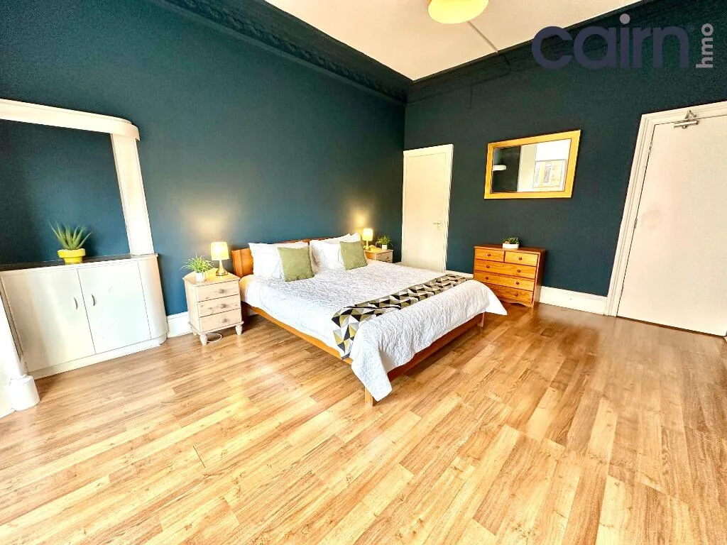 4 bedroom flat for rent