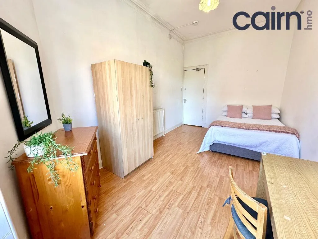 4 bedroom flat for rent
