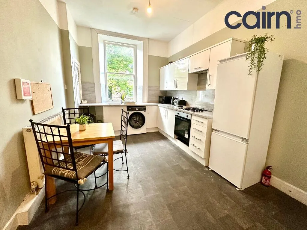 4 bedroom flat for rent