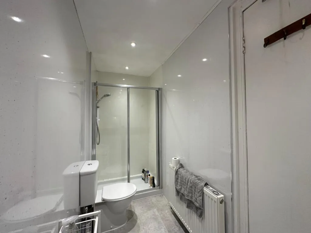 4 bedroom flat for rent