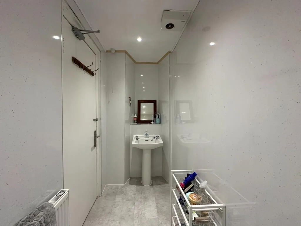 4 bedroom flat for rent