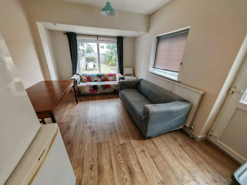 5 bedroom house for rent