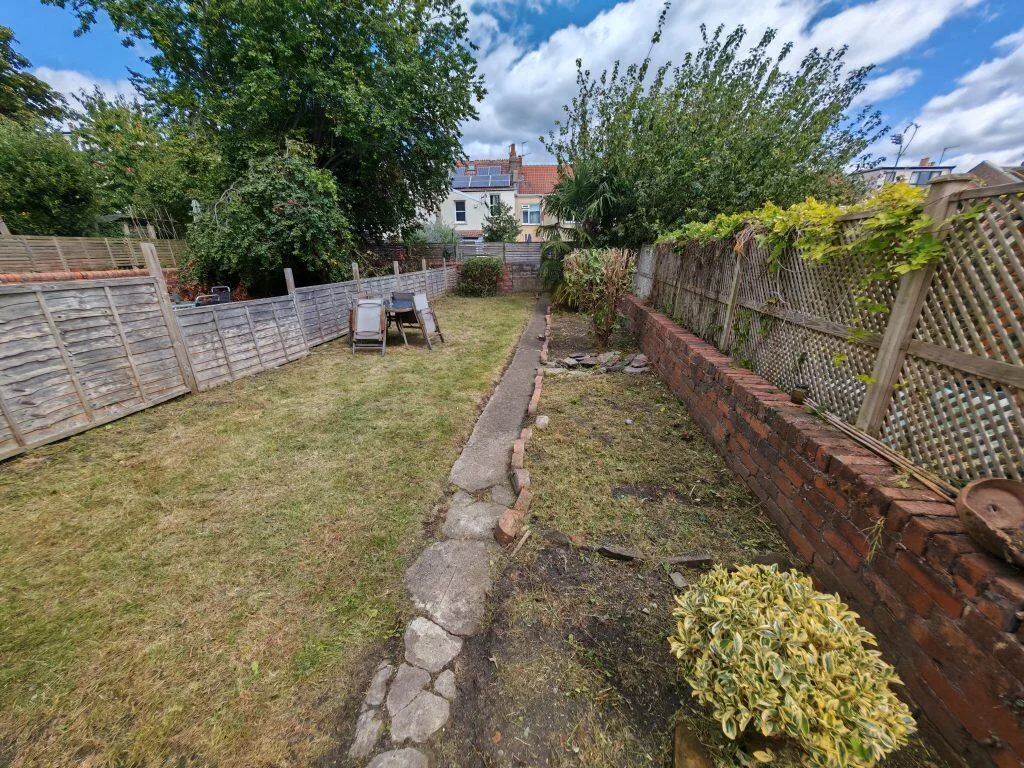 5 bedroom house for rent