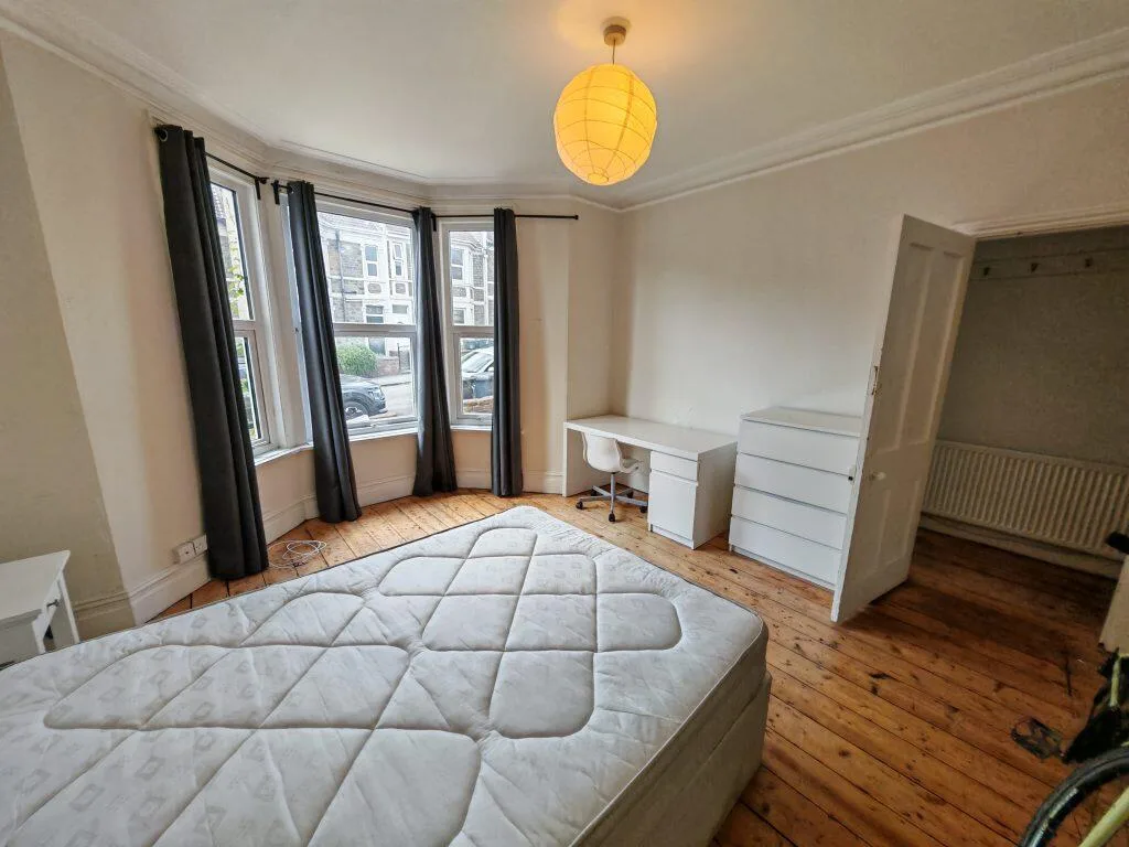 5 bedroom house for rent
