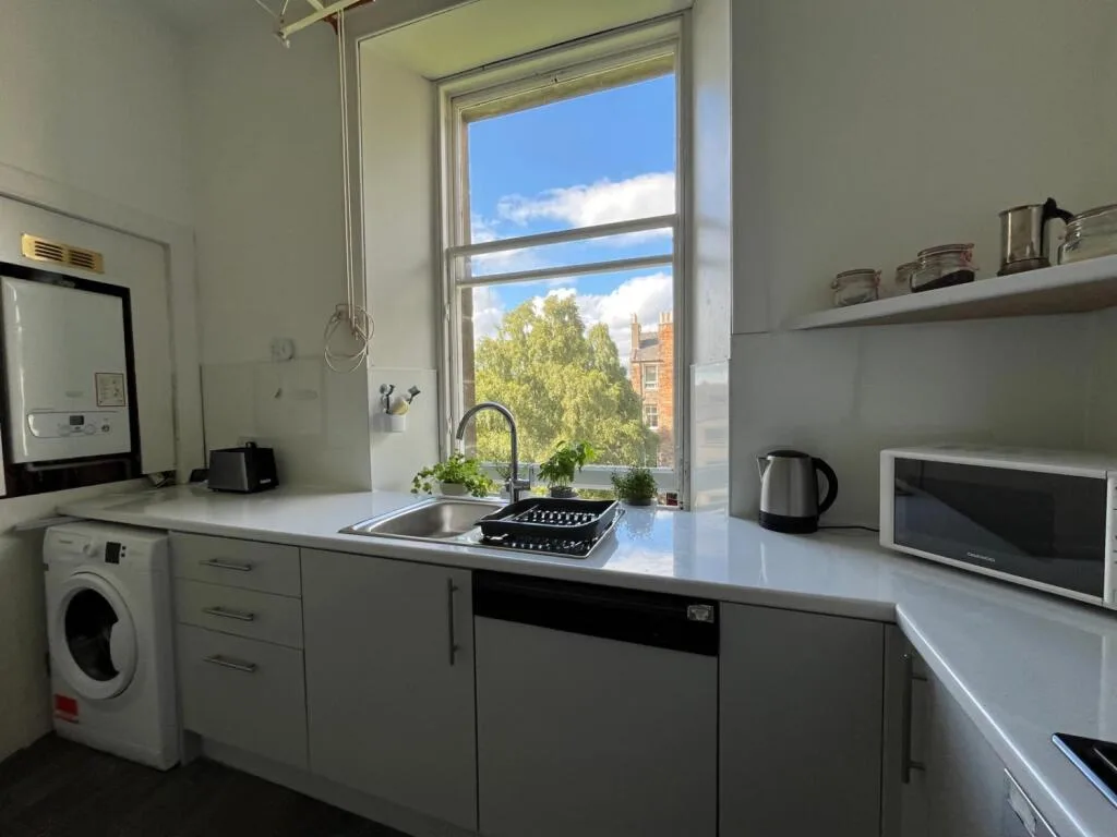 3 bedroom flat for rent