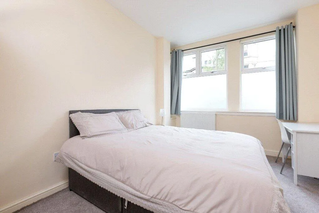 5 bedroom apartment for rent