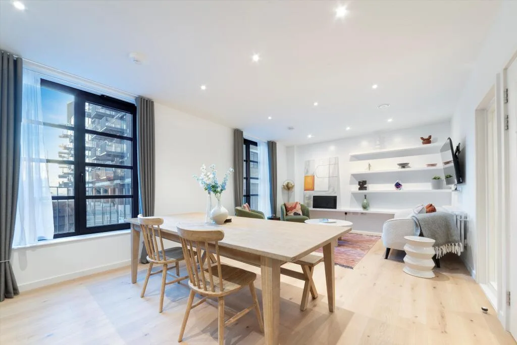 3 bedroom town house for rent