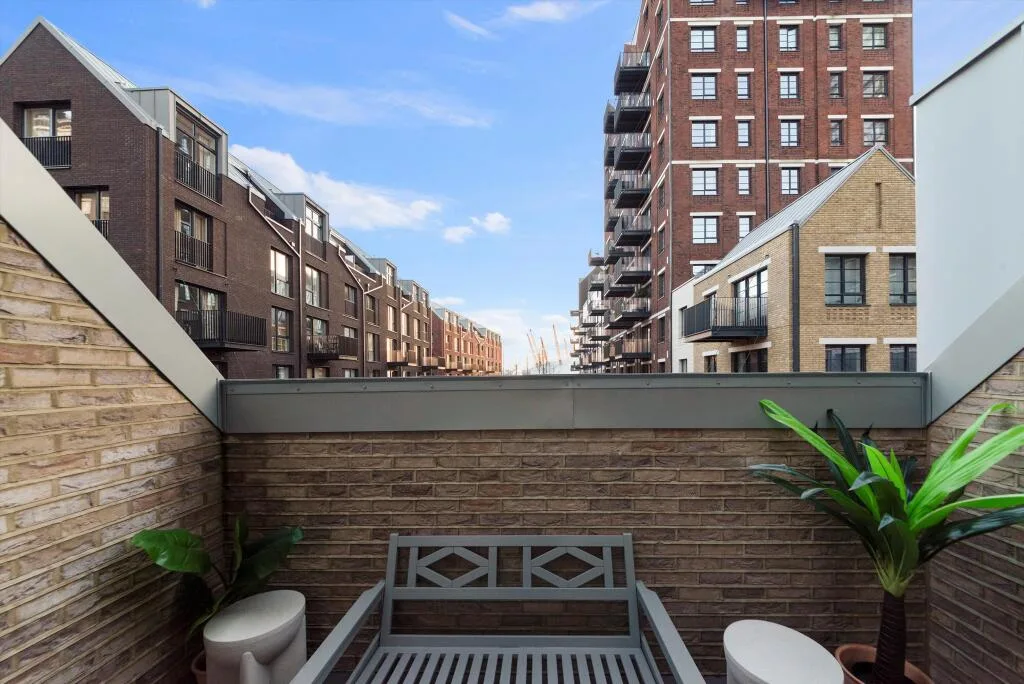 3 bedroom town house for rent