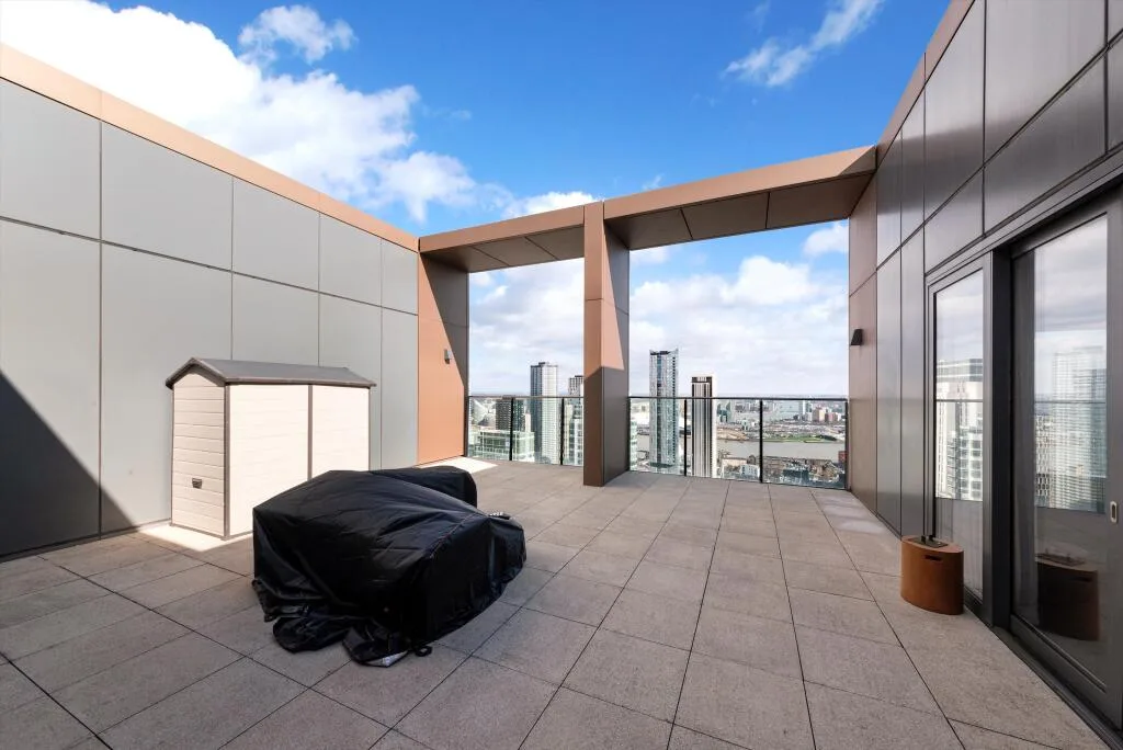 3 bedroom flat for rent