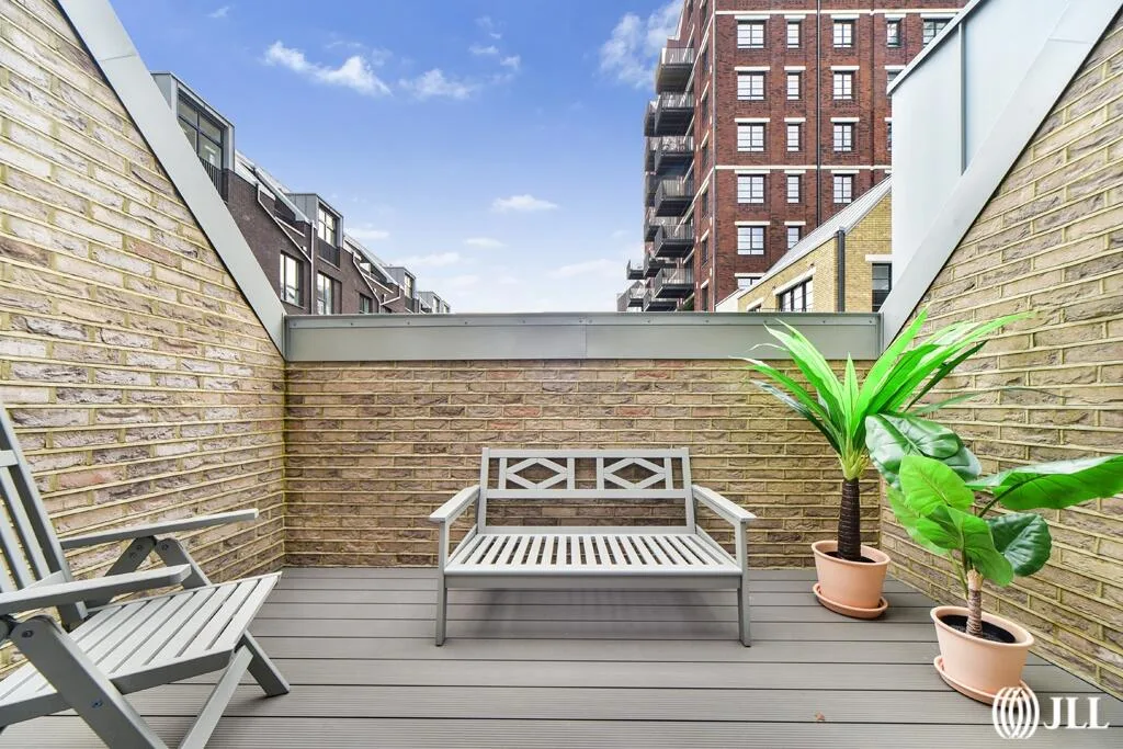 3 bedroom town house for rent
