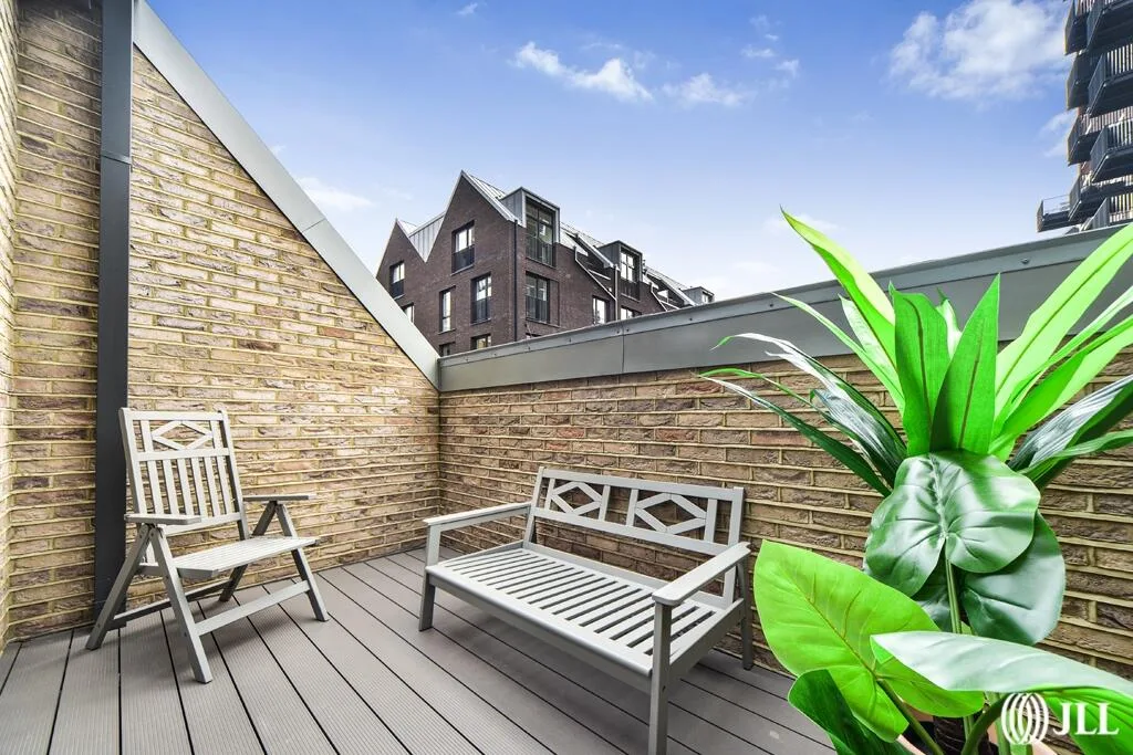 3 bedroom town house for rent