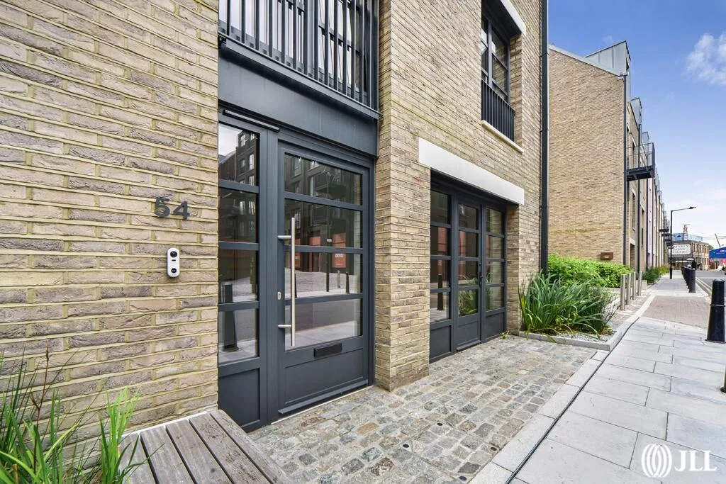 3 bedroom town house for rent