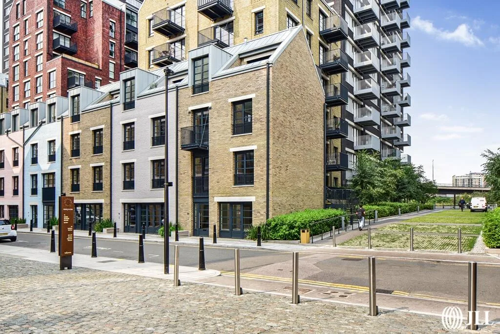 3 bedroom town house for rent
