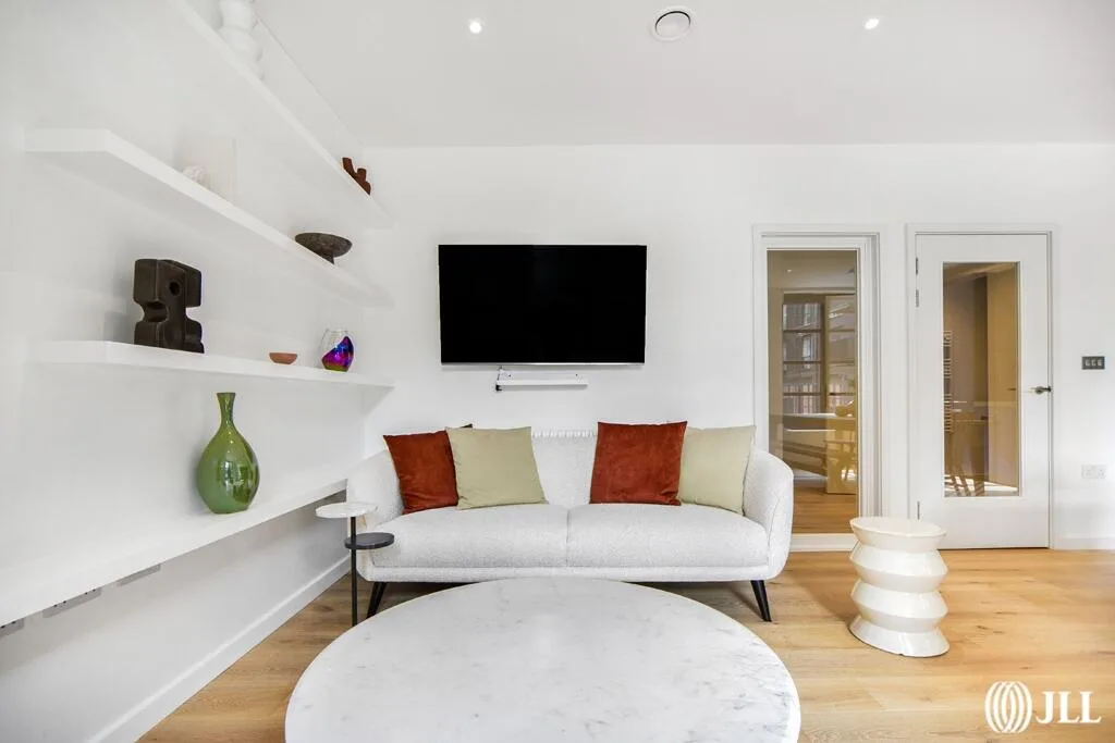 3 bedroom town house for rent