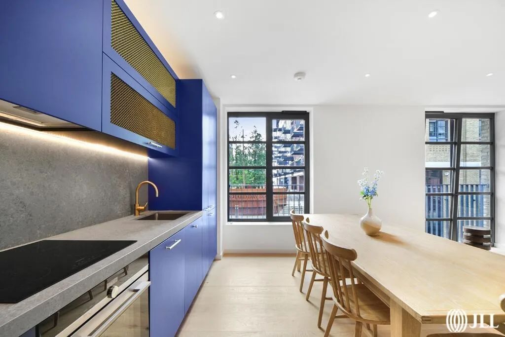 3 bedroom town house for rent