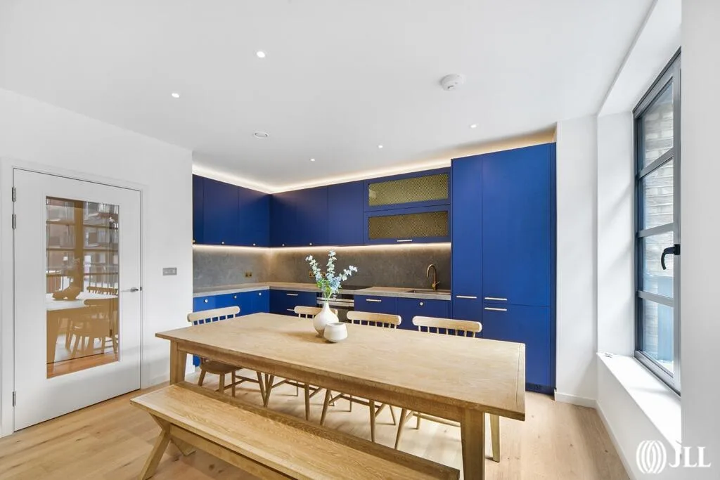 3 bedroom town house for rent