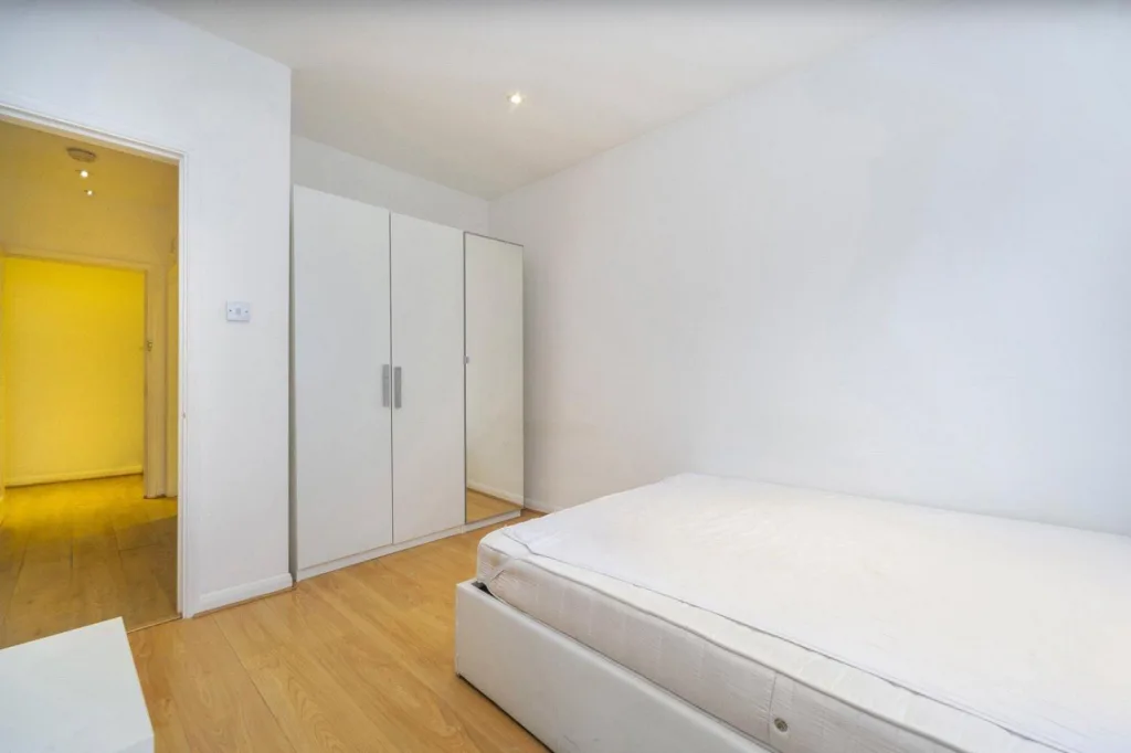 3 bedroom flat for rent