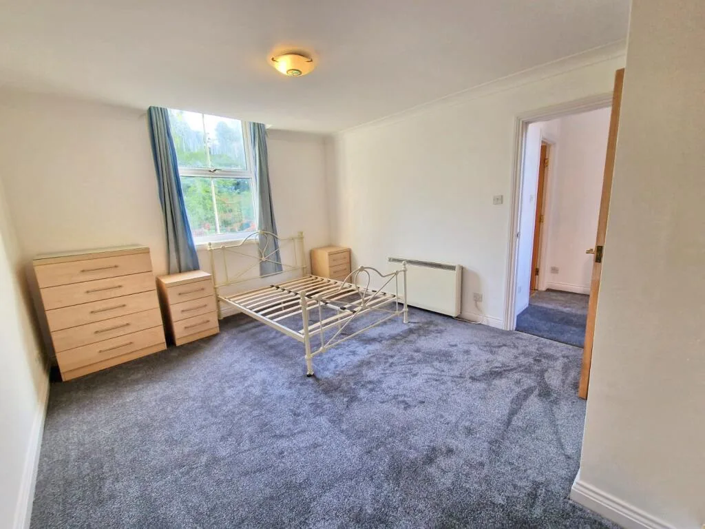 1 bedroom ground floor flat for rent