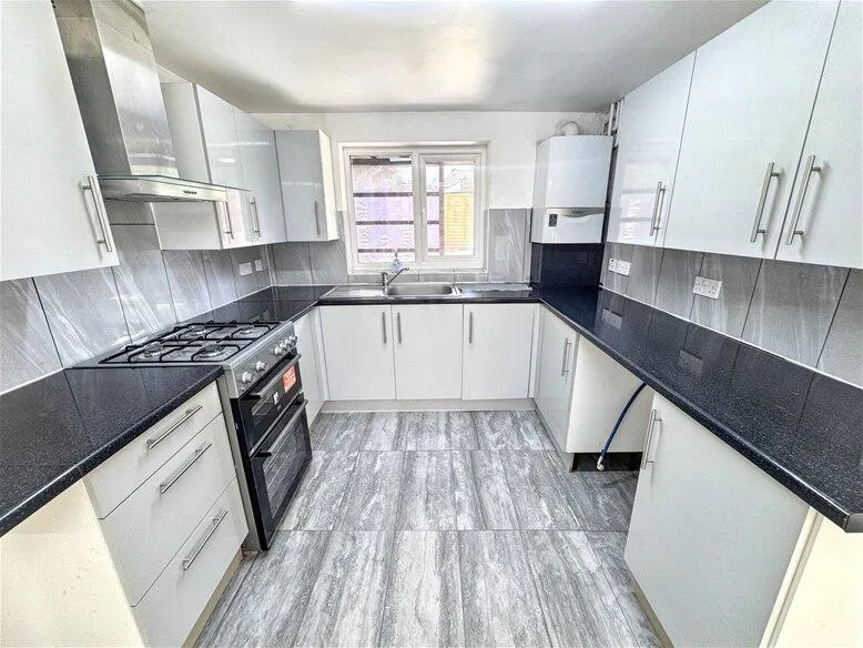 4 bedroom house for rent