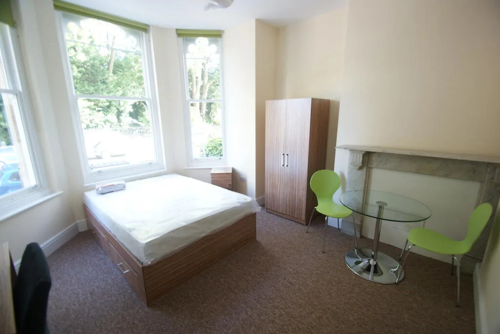 Studio flat for rent