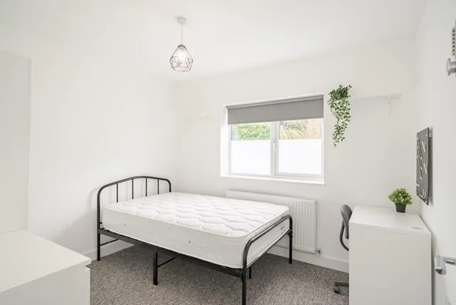 2 bedroom semi-detached house for rent