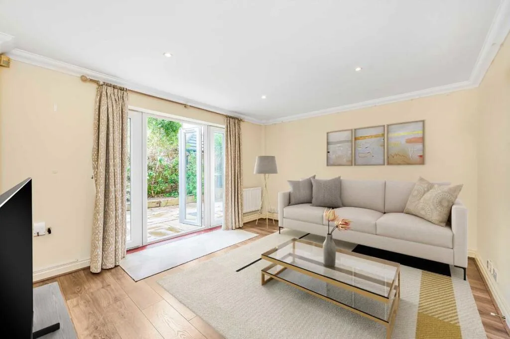 2 bedroom flat for rent