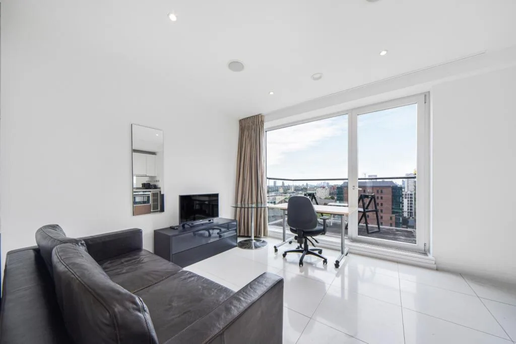 Studio flat for rent