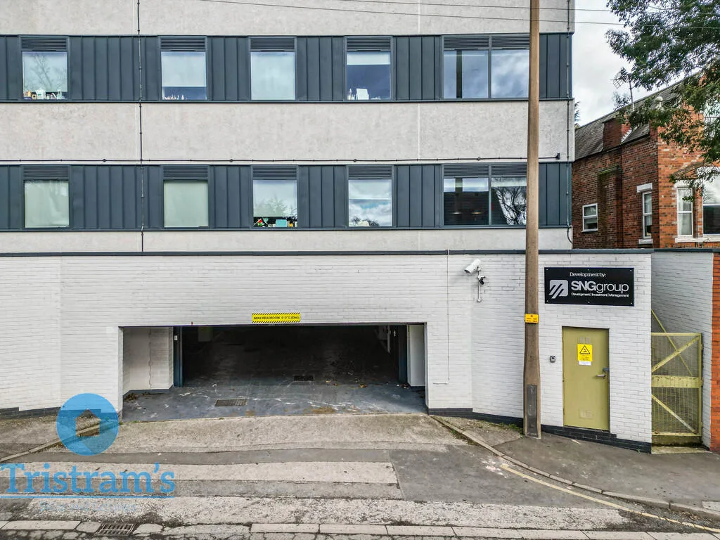 5 bedroom apartment for rent