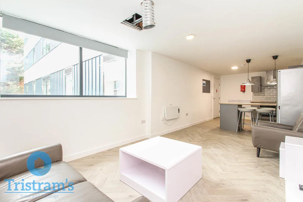5 bedroom apartment for rent