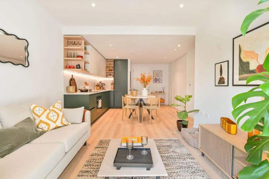 3 bedroom flat for rent