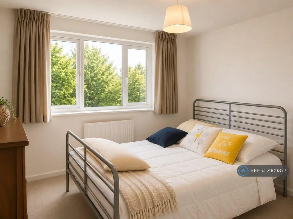 2 bedroom maisonette for rent