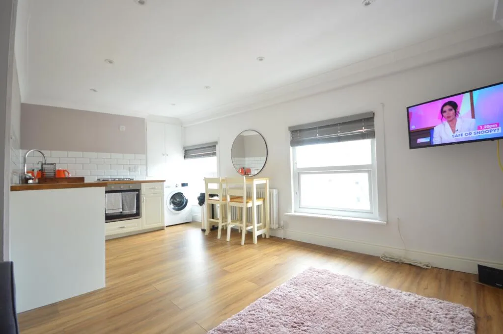 1 bedroom flat for rent